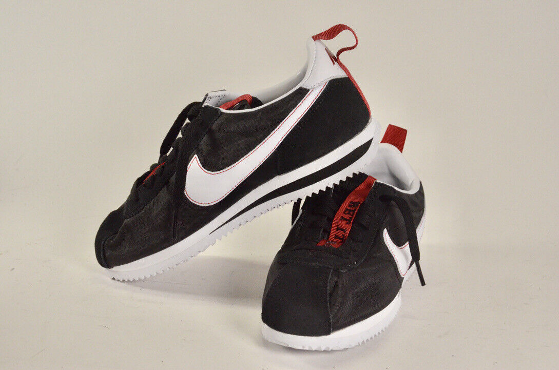 inteligente Disciplinario Confidencial Nike Cortez Kenny III Kendrick Lamar Black White Gym Red BV0833-016 | Size  4 | eBay