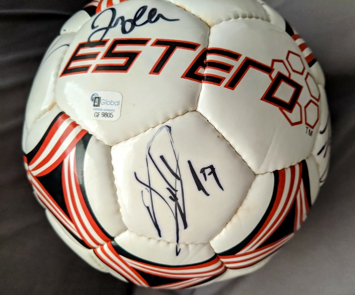 2005- 2006 David Beckham Real Madrid Team Signed Soccer Ball | eBay