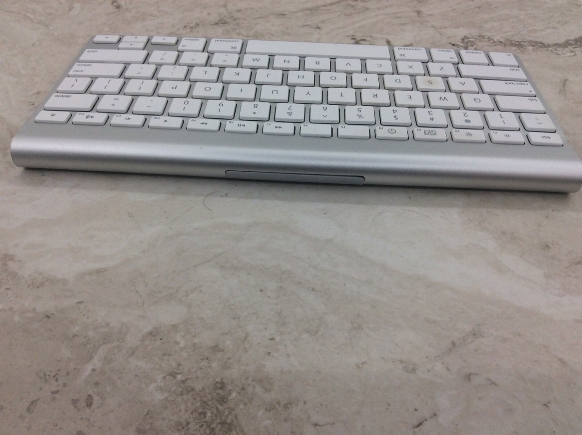 Apple Mac mini A1347 Desktop (Late 2012) Bluetooth Keyboard 500 GB