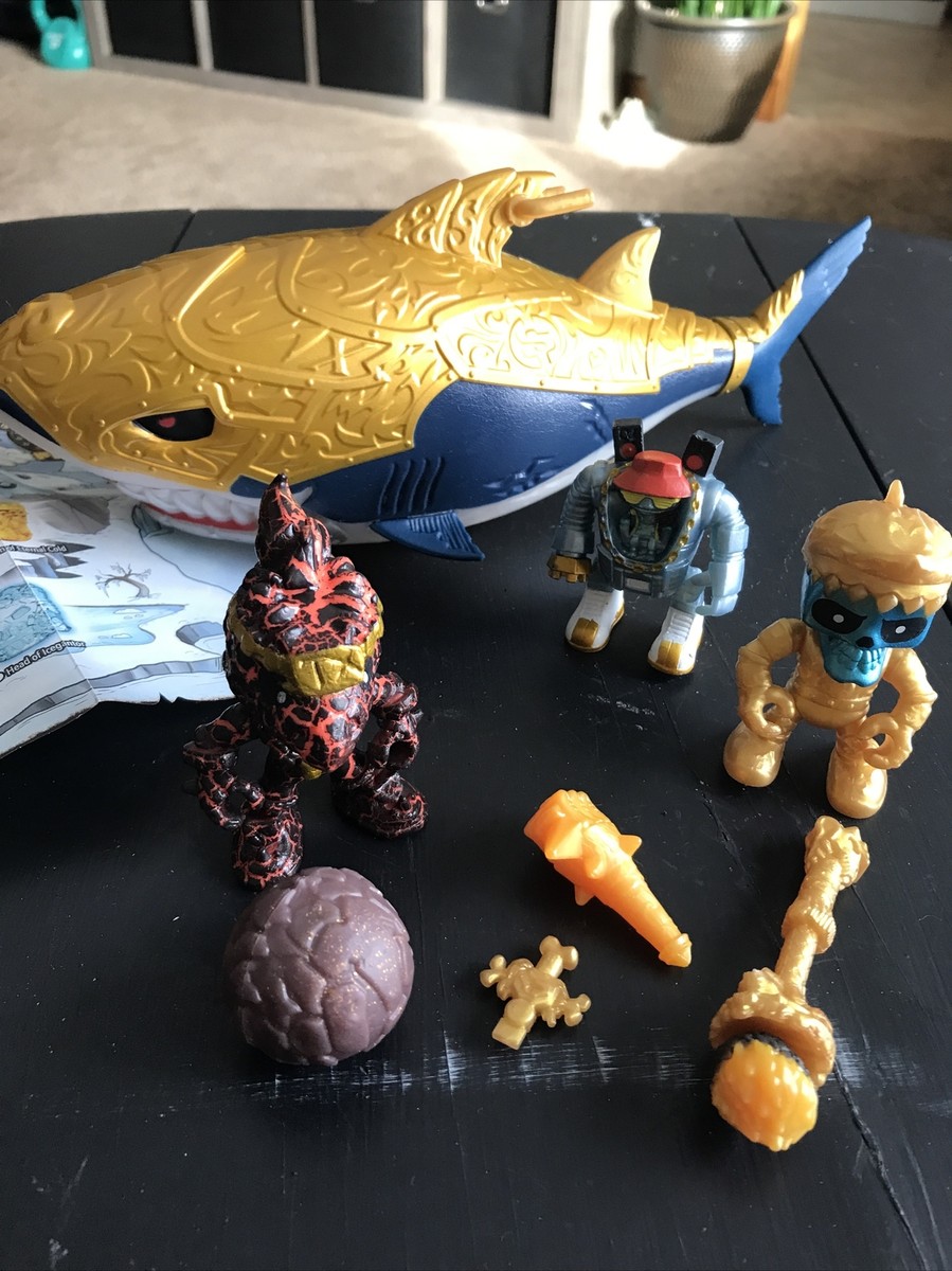 TREASURE X FIGURE MiSC RANDOM LOT MOOSE TOYS Fire Ice & Sunken