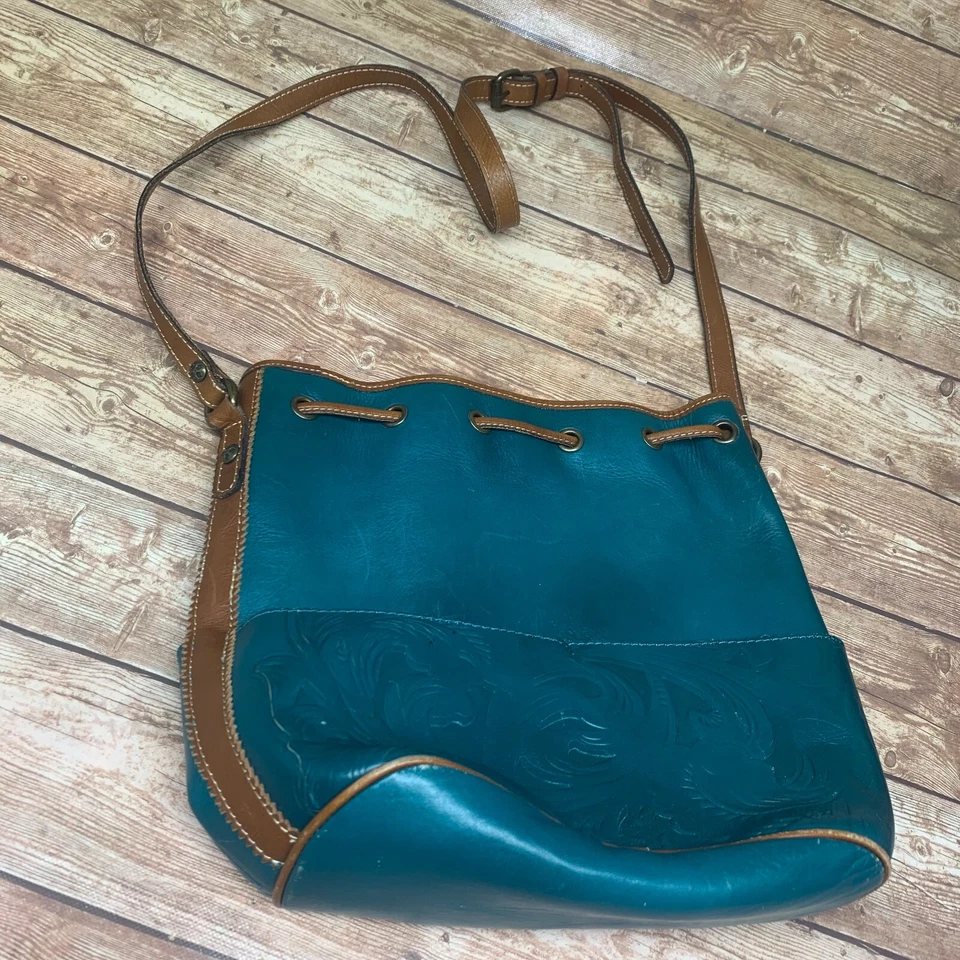 Bolsa tiracolo Patricia Nash ombro cordão balde couro verde jade