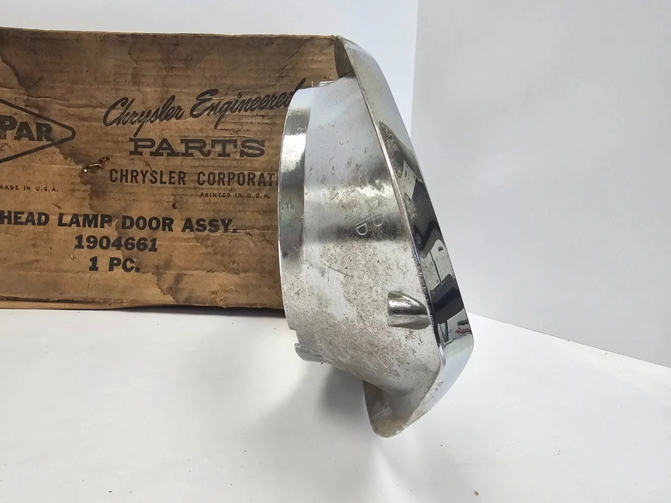 1961-1962 Chrysler 300 Newport фары фары двери ободок хром 1904661 новый из старых запасов. - Изображение 2 из 4