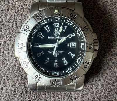 Armbanduhr von  Smith & Wesson Edelstahl  Herren