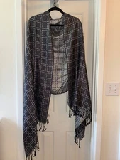 LIZ CLAIBORNE NY 80" X 30" Clover Pashmina BLACK A209444