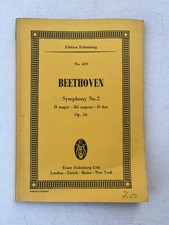 Noten. Beethoven. Symphony Nr. 2.  D-Dur.  Opus 36.  Taschenpartitur.
