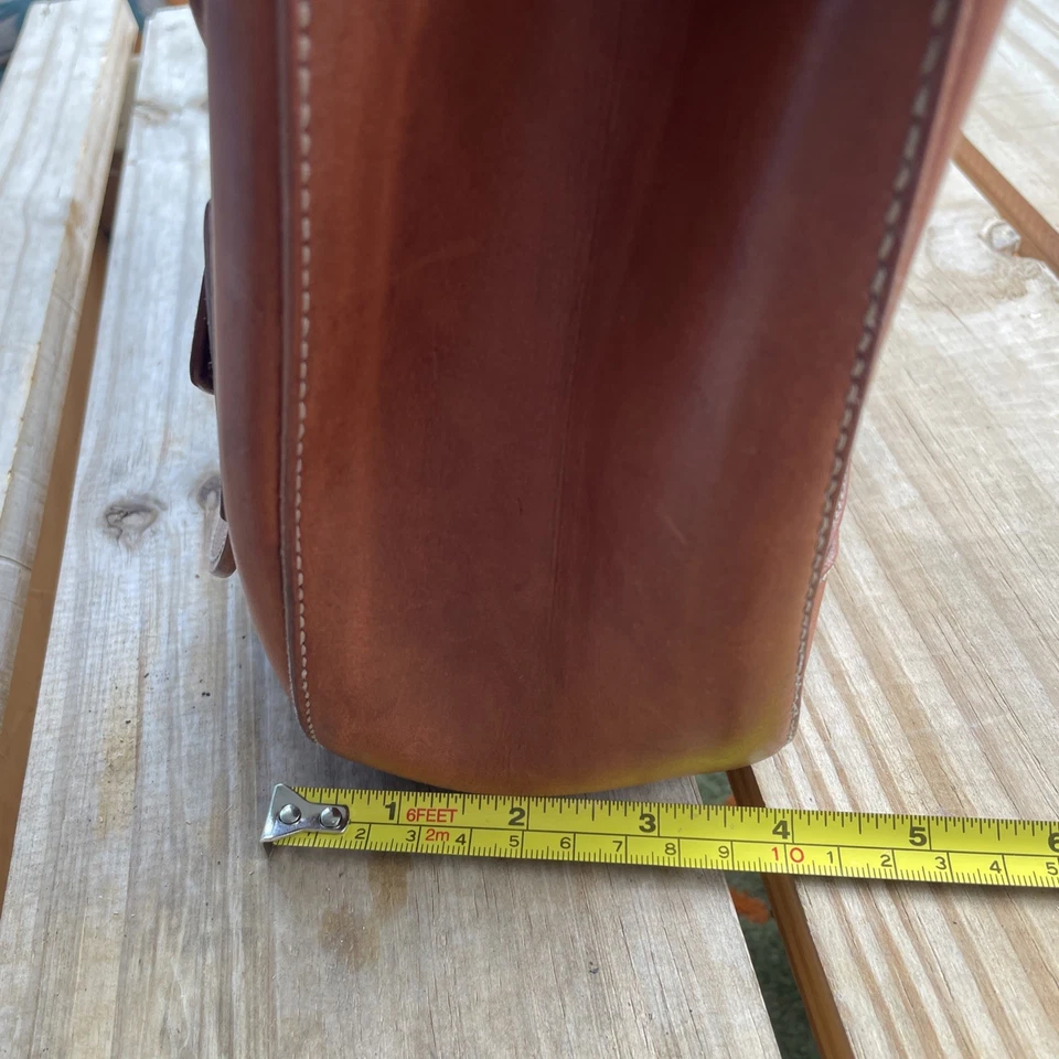 Bally Saddle Leather Buckle Trim Brown Shoulder Bag - Image 4 of 4