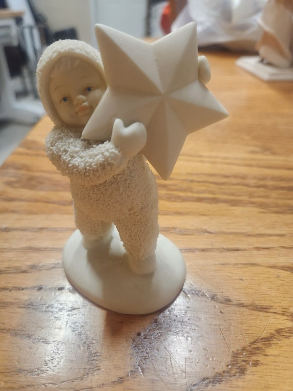 Department 56 Snowbabies Child Holding Star Resin Figurine, White Christmas