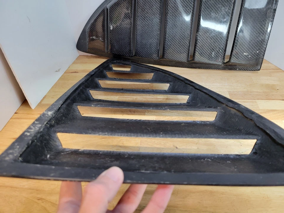 Carbon Fiber C Pillar Window Louvers for 2009-2016 Hyundai Genesis Coupe USED - Image 3 of 4