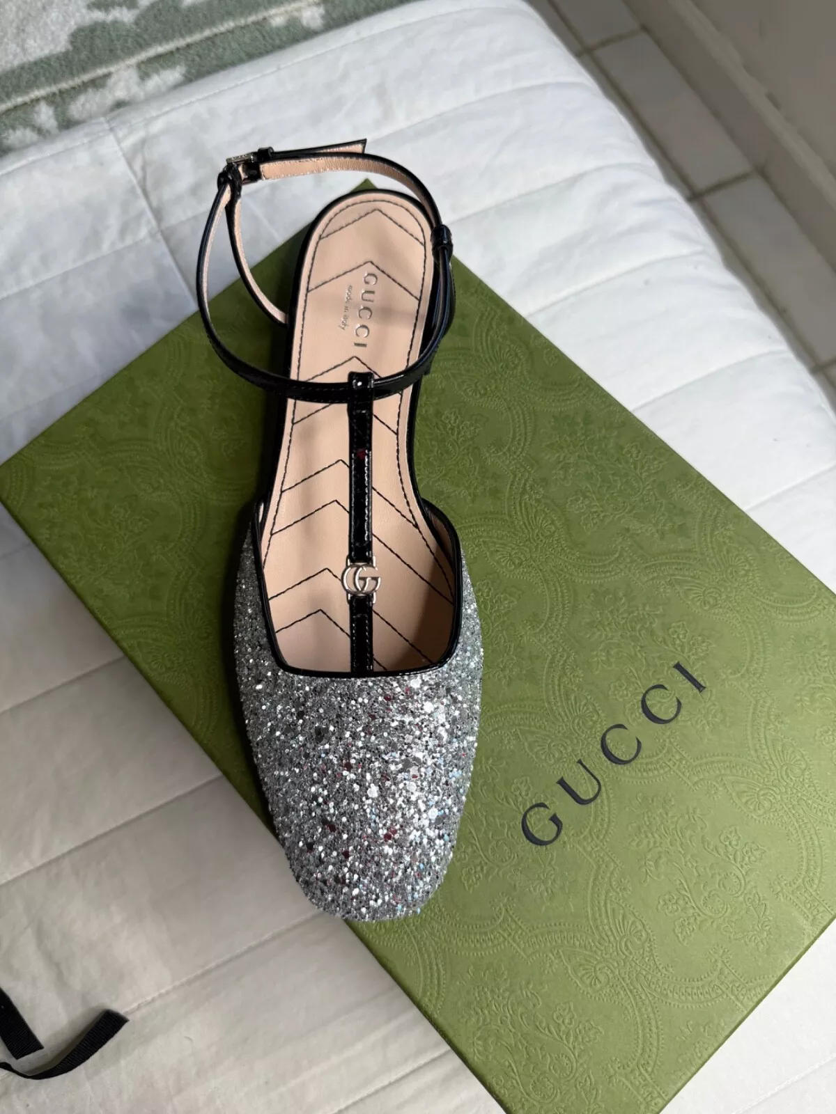 ?NEUF GUCCI Double G T Strap Argent Paillettes Ballerine Ballerine Ballerine Plate EU 38 US 8?