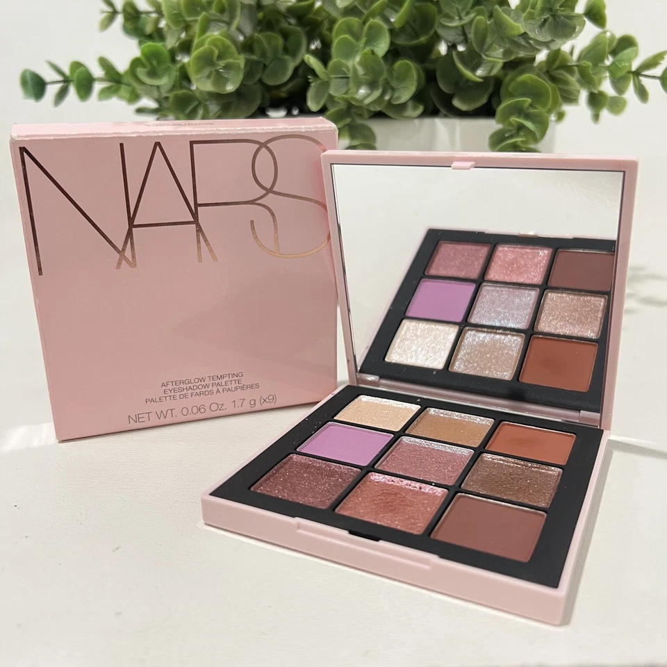 Paleta de sombras de ojos Nars Afterglow Tempting 0,06 oz/1,7 g (x9) Foto 3 de 4