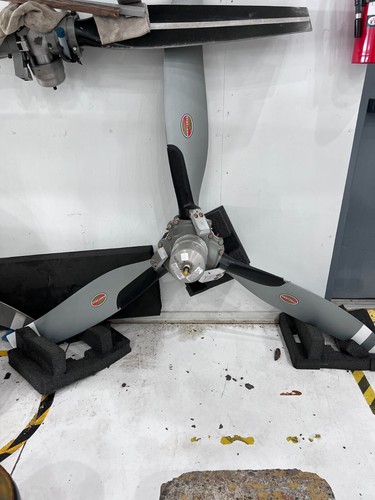 HARTZELL PROPELLER ASSYEMBLY W/LOGS