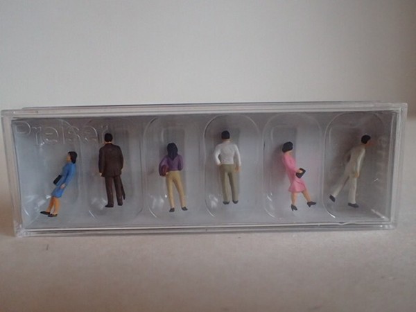 Preiser Japanerinnen Japaner Reisende Passanten Mann Frau 10119 H0 1:87 Ovp 6Fig-image
