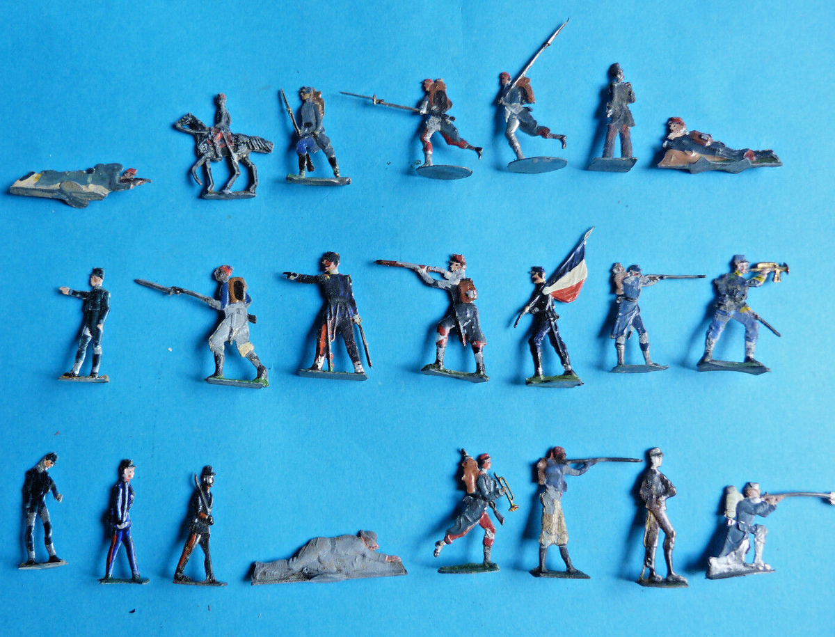 Plats d'étain - Zinnfiguren - Flat tin - Lot de 30 soldats français de