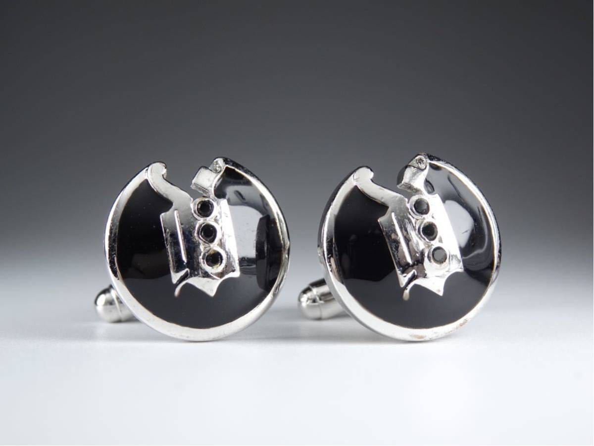 Versace Black Spinel Shell Baroque Cufflinks - Used, Minimal Wear, Elegant De...