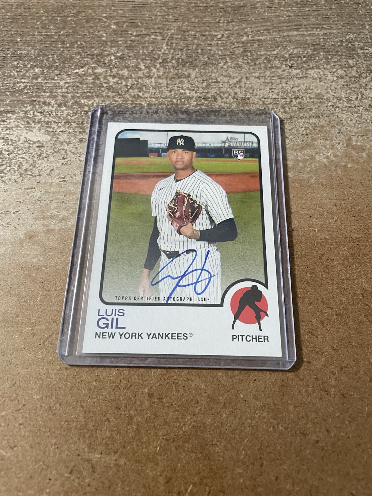 Luis Gil 2022 Topps Heritage Real One Auto #ROA-LG RC Rookie New York Yankees