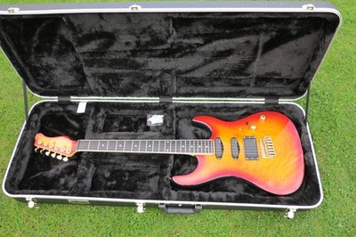 VALLEY ARTS CUSTOM PRO - made in USA - Interlock neck joint