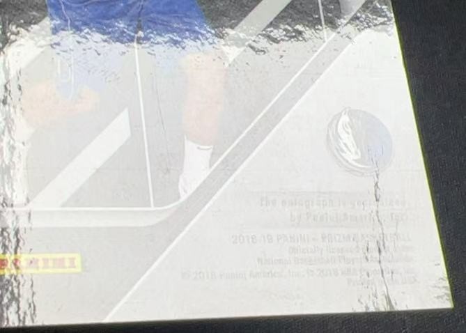 2018-19 Panini Prizm Luka Doncic RC Rookie Sensational Signatures Auto view 4