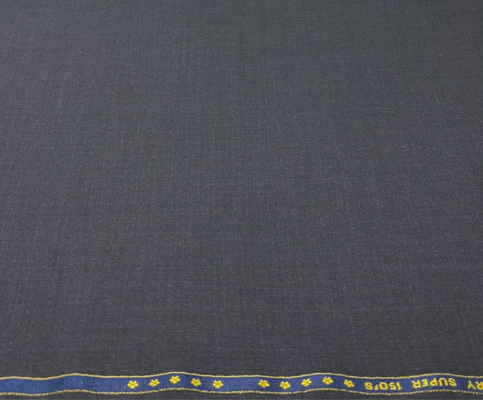 Charcoal Grey Super 150s Wool Blend Fabric Suiting Thobe Dishdasha 3.50m x 1.50m - Image 3 of 4
