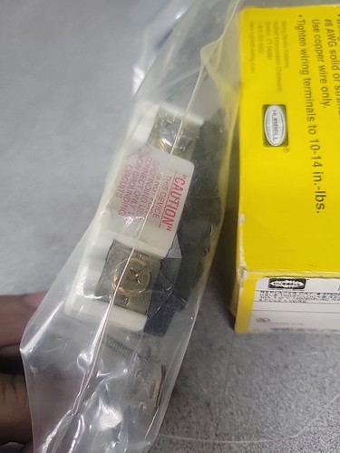 Hubbell, HBL2750, Twist Lock Single Receptacle, 4 Pole, New 3D099, 2750A - Picture 6 of 6