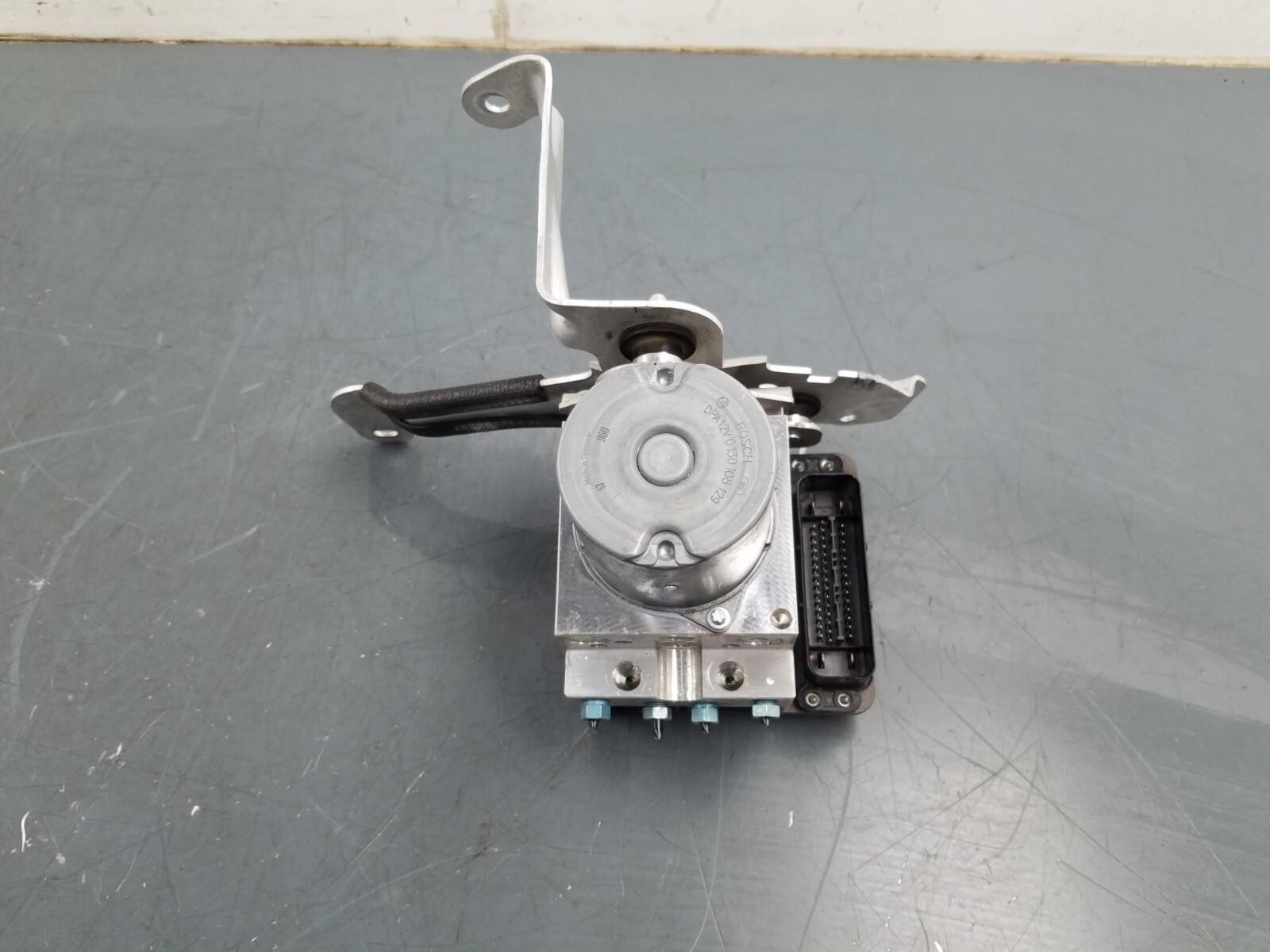 Audi R8 2017-2022 Abs pump motor