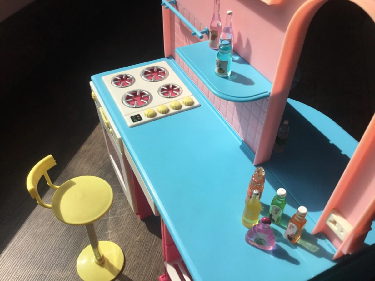 1987 RARE VINTAGE Sindy Doll KITCHEN Caf Accessories