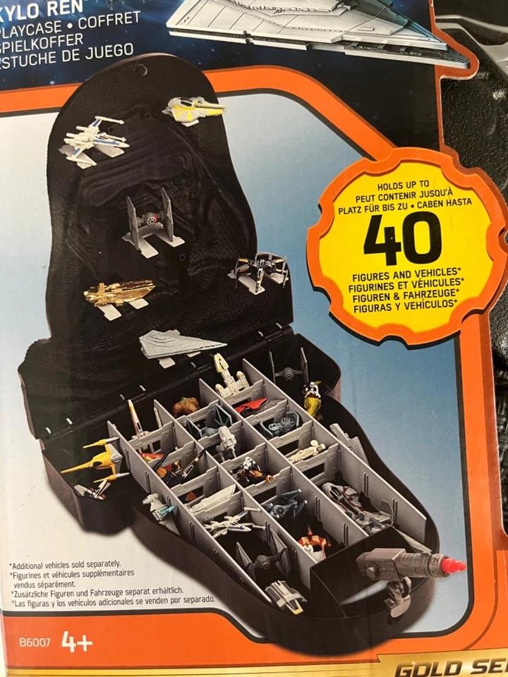 Micro Machines Star Wars The Force Awakens Kylo Wren Playcase inc 2 Vehicles - Image 2 of 4