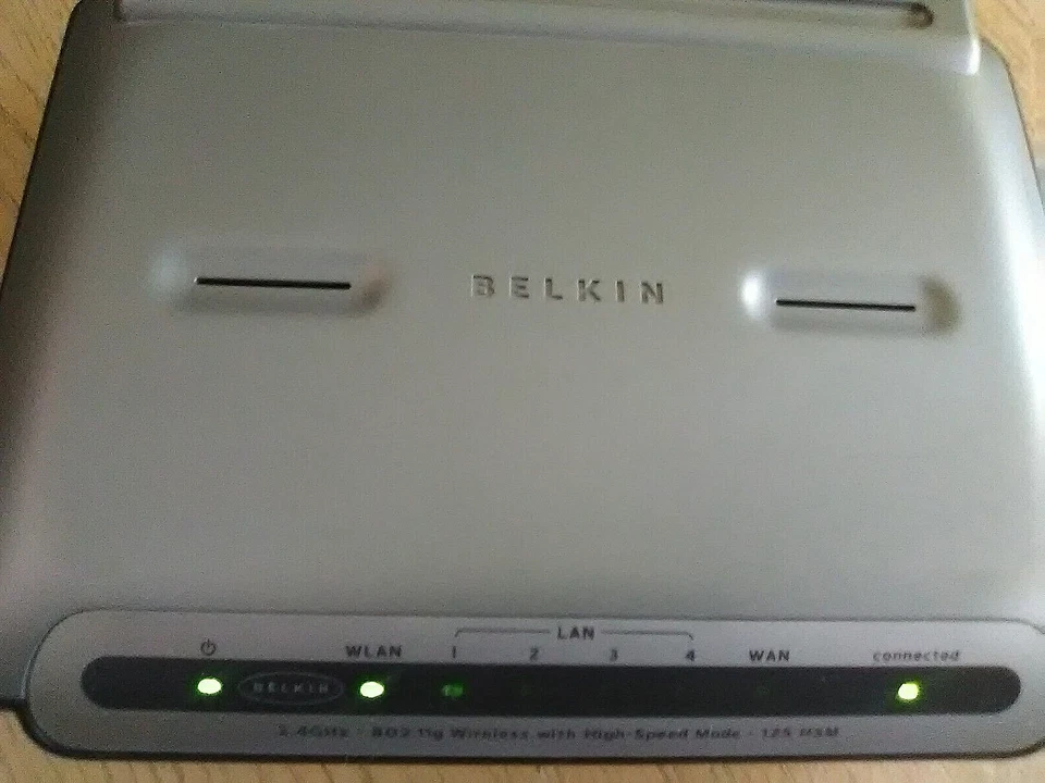 Medialink Wireless N Broadband with Internal Antenna 150 Mbps 4 Port Switch - Image 4 of 4