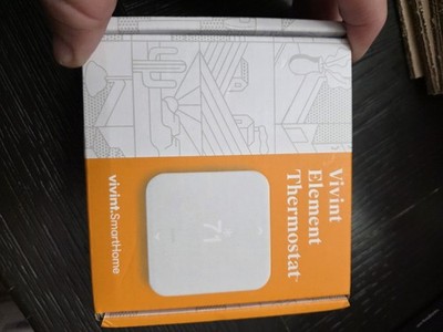Vivint Element Smart Thermostat VS-ELEM02-001 Programmable SEALED!