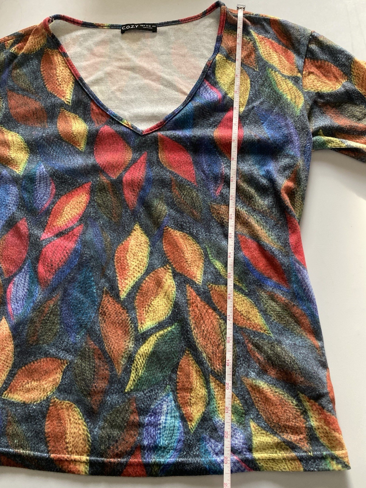 Colorful And Comfortable C.O.Z.Y. Shirt Size Medium V Neck Women Stretch Bright
