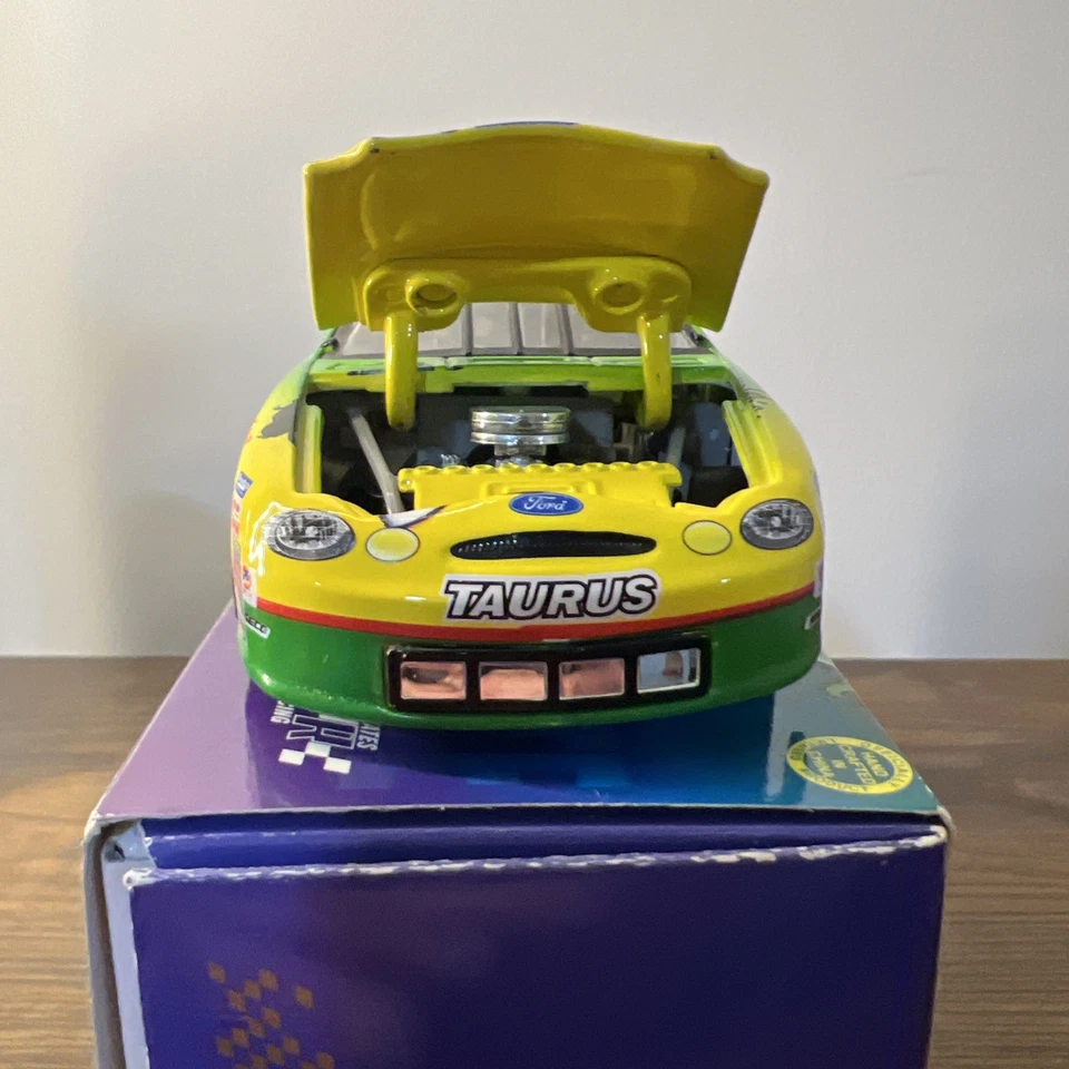 🔥Kenny Irwin 1998 Joker Bundle – 1:32 Car & 1/3 Helmet Action DC - Image 3 of 4