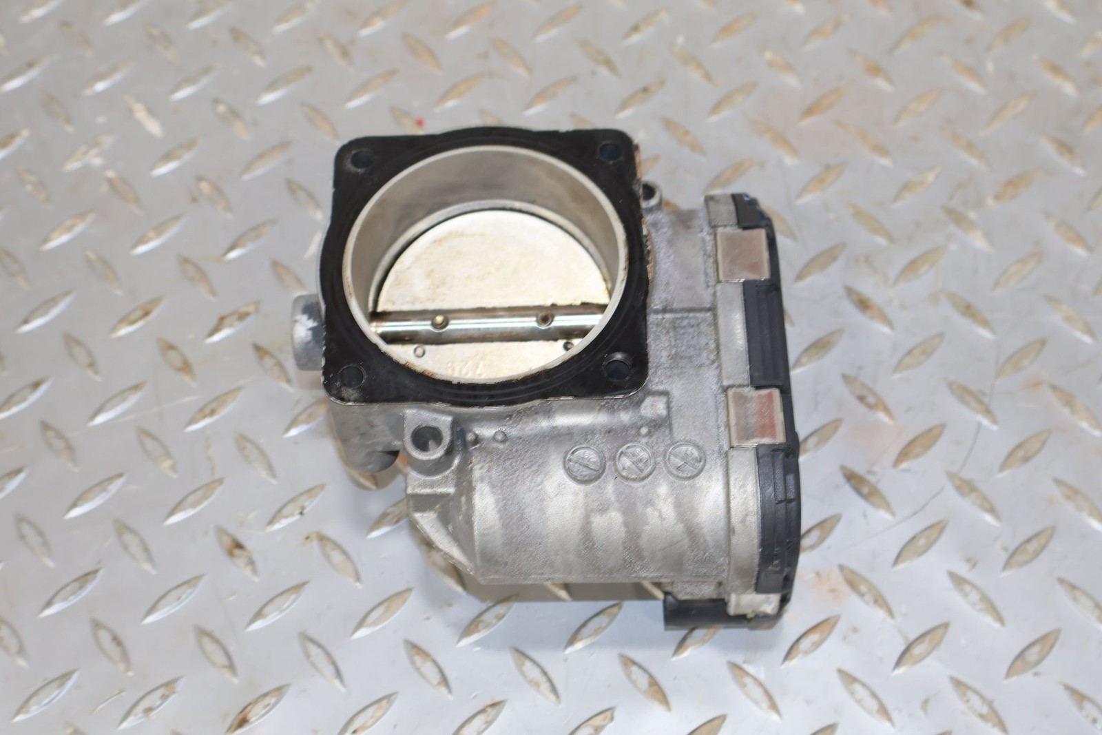 Bentley Flying Spur 2006-2012 Left Throttle body
