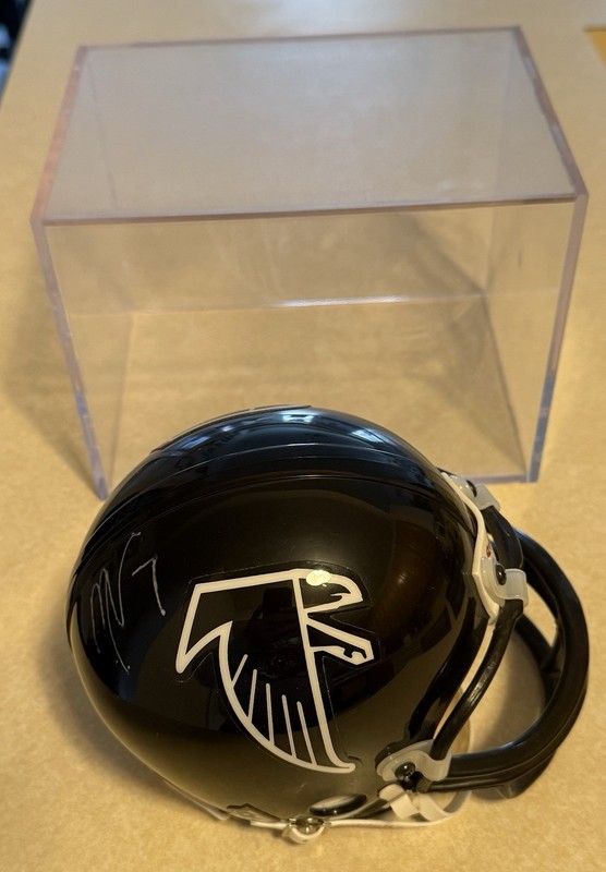 Mike Vick Signed/Autographed Atlanta Falcons Riddell Mini Helmet W/ Display Case