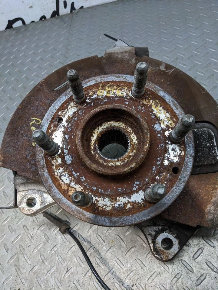 乘客右前主轴/扣适用于 15 - 20 ESCALADE 1107302 — 第 4/4 张图片