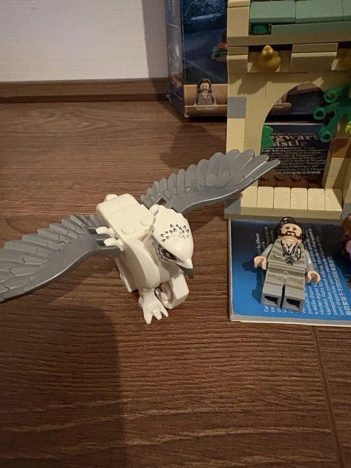 LEGO Harry Potter 76401 Hogwarts Courtyard: Sirius's Rescue, photo 3 of 5