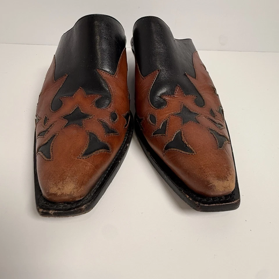 Charlie 1 Horse Slide de Lucchese, Bordado Western Negro 8 B Negro Marrón Foto 4 de 4