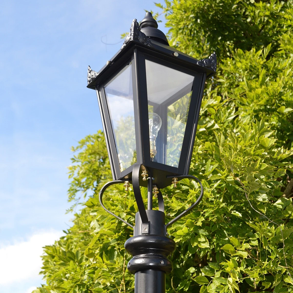 NEW 2.7m Black Victorian Lamp Post Lantern Set Outdoor Lighting