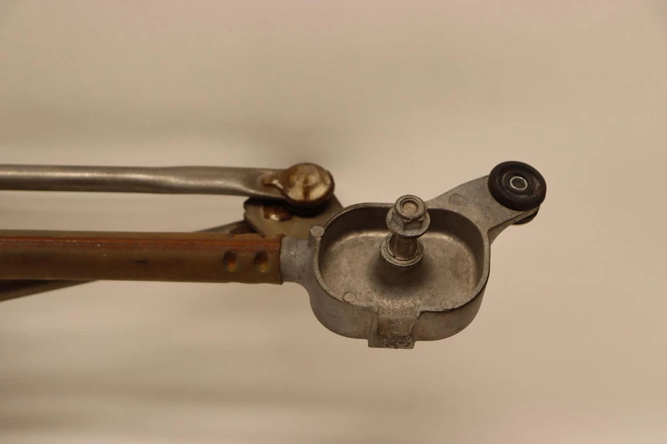 JAGUAR XK XKR 2007-2015 LIMPIAPARABRISAS DELANTERO MOTOR TRANSMISIÓN ACOPLAMIENTO OEM Foto 3 de 4