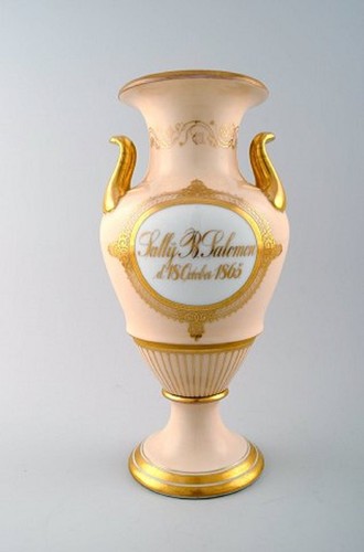 Large B&G, Bing & Grondahl vase in pink with handles in gold. Early Stamp. - Picture 3 of 7
