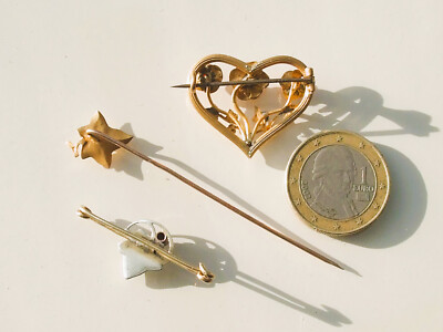 Lot De Bijoux Anciens - Broche Corail Et émail, épingle, Thème Lierre - Très Bon état