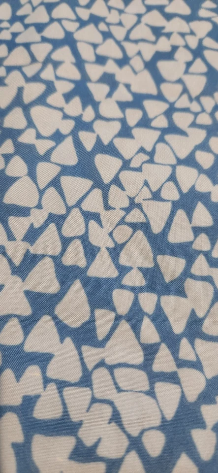 Vintage Polyester Fabric Bundle Floral Geometric Mix Total 15 Metres - image 3 of 4