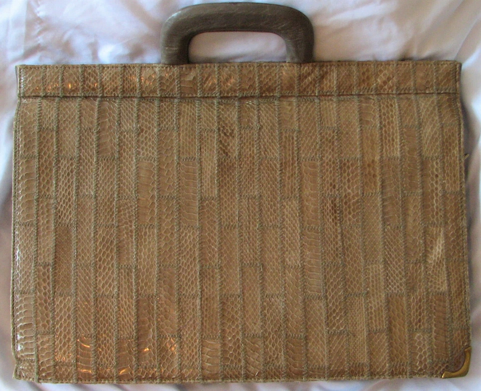 Vintage Anos 80 Autêntico Pele de Cobra/Pele de Criança Taupe Feminino Estojo Anexo com Detalhes Dourados - Imagem 2 de 4