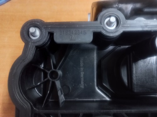Opel / Vauxhall 1.6 CDTi Valve Cover # OEM 55486867 - Picture 8 of 9