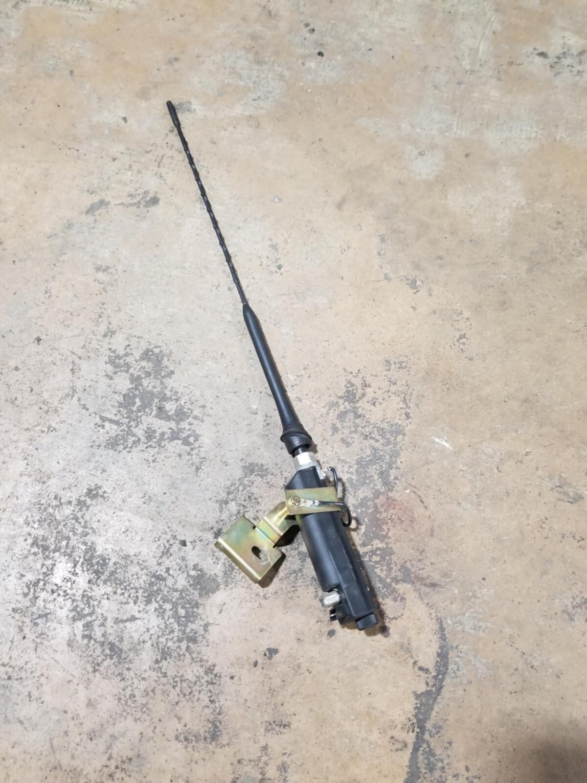 BMW Z3 Radio Antenna Mast With Base Am FM Rear Mounted OEM 8375159 