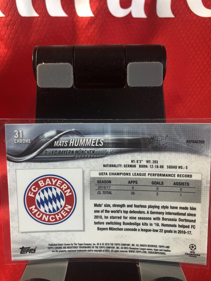 2017-18 TOPPS CHROME UEFA REFRACTOR 31 Mats Hummels - FC Bayern München - Image 2 of 2