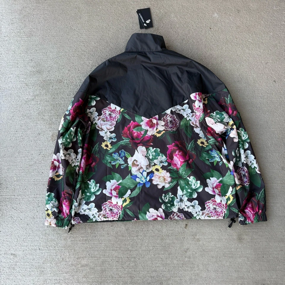 Nike Mujer ROPA DEPORTIVA MUJER ESTAMPADO FLORAL CHAQUETA CU6526-010 TALLA PEQUEÑA Foto 4 de 4