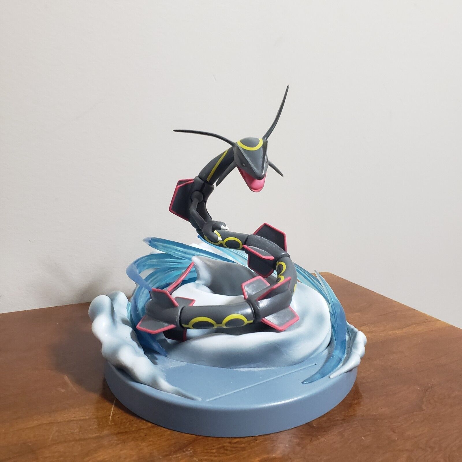 Pokemon Shiny Rayquaza Collectible Figure / Card Holder