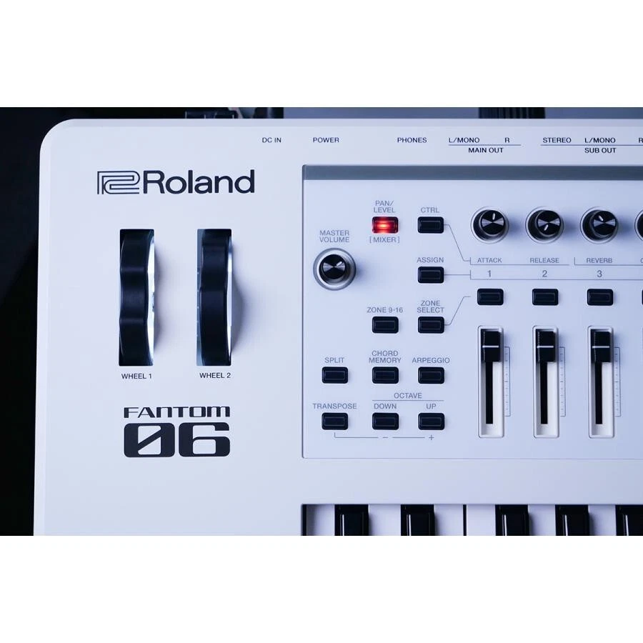 Roland FANTOM 06 SC Limited Edition White 61-Key Synthesizer Keyboard Brand New - Image 3 of 4