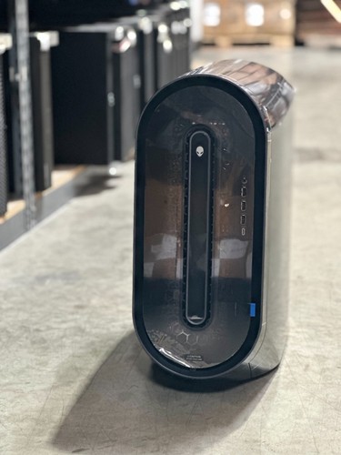 Gaming PC Dell Alienware Aurora R14 Ryzen 7 5800X 32GB RAM 1TB SSD Win11 RX 580 - Picture 4 of 13
