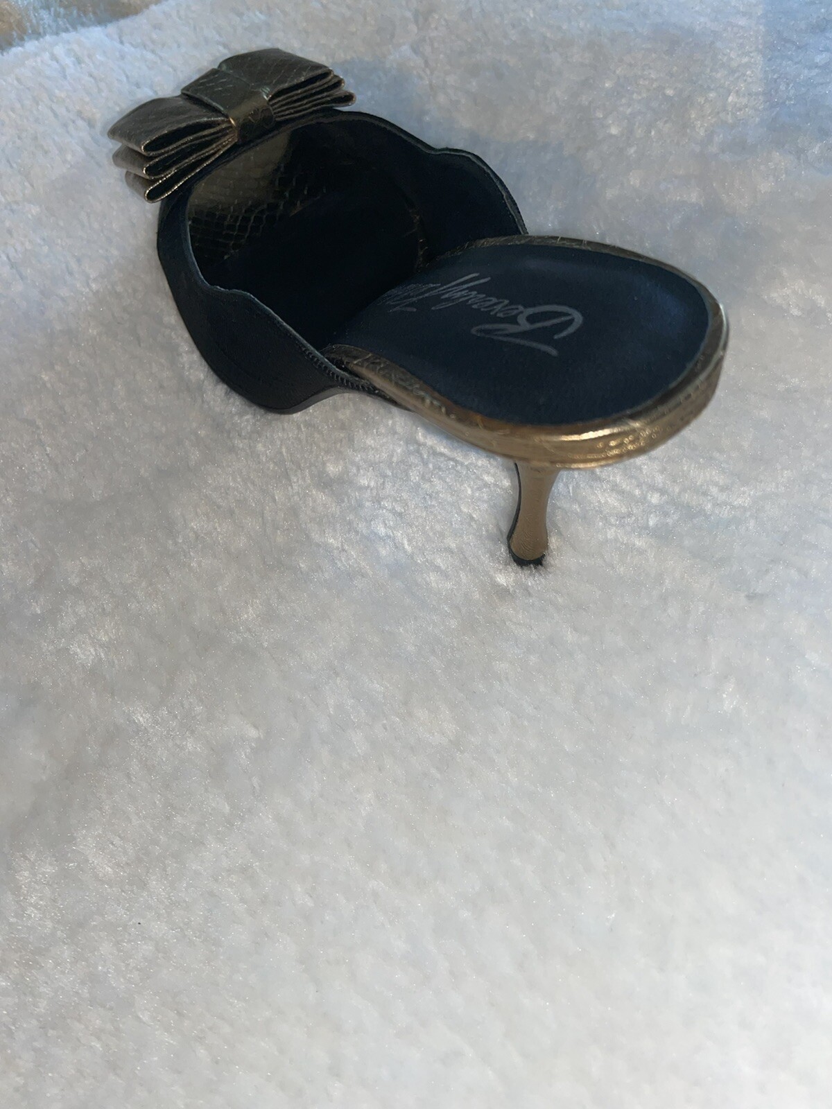 Beverly Johnson  Bronze And Black Bow Sandal - image 5