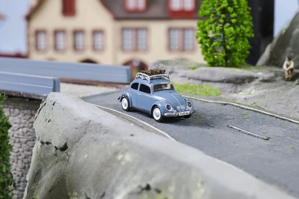 VW Beetle Käfer Wintersport für H0 in 1:87 als Set mit Fernsteuerung 500504149 - Bild 4 von 4